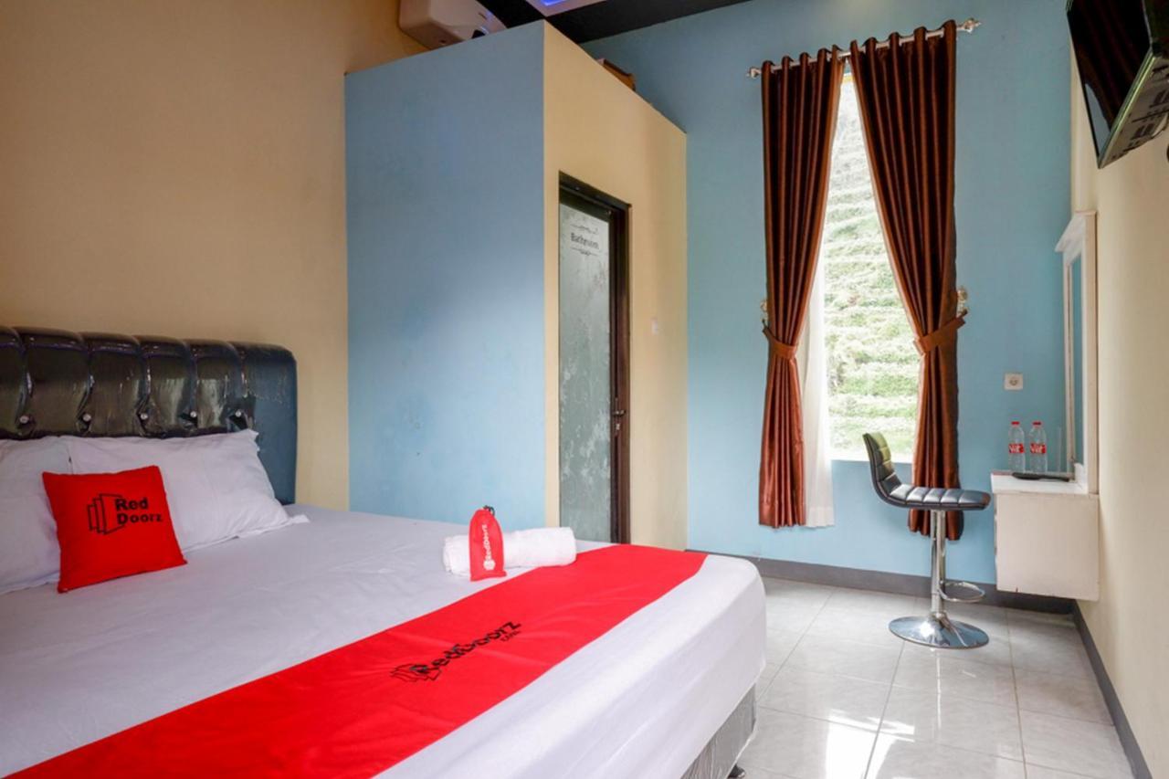 Reddoorz @ Gerbang Dieng Plateau Area Wonosobo Ngoại thất bức ảnh